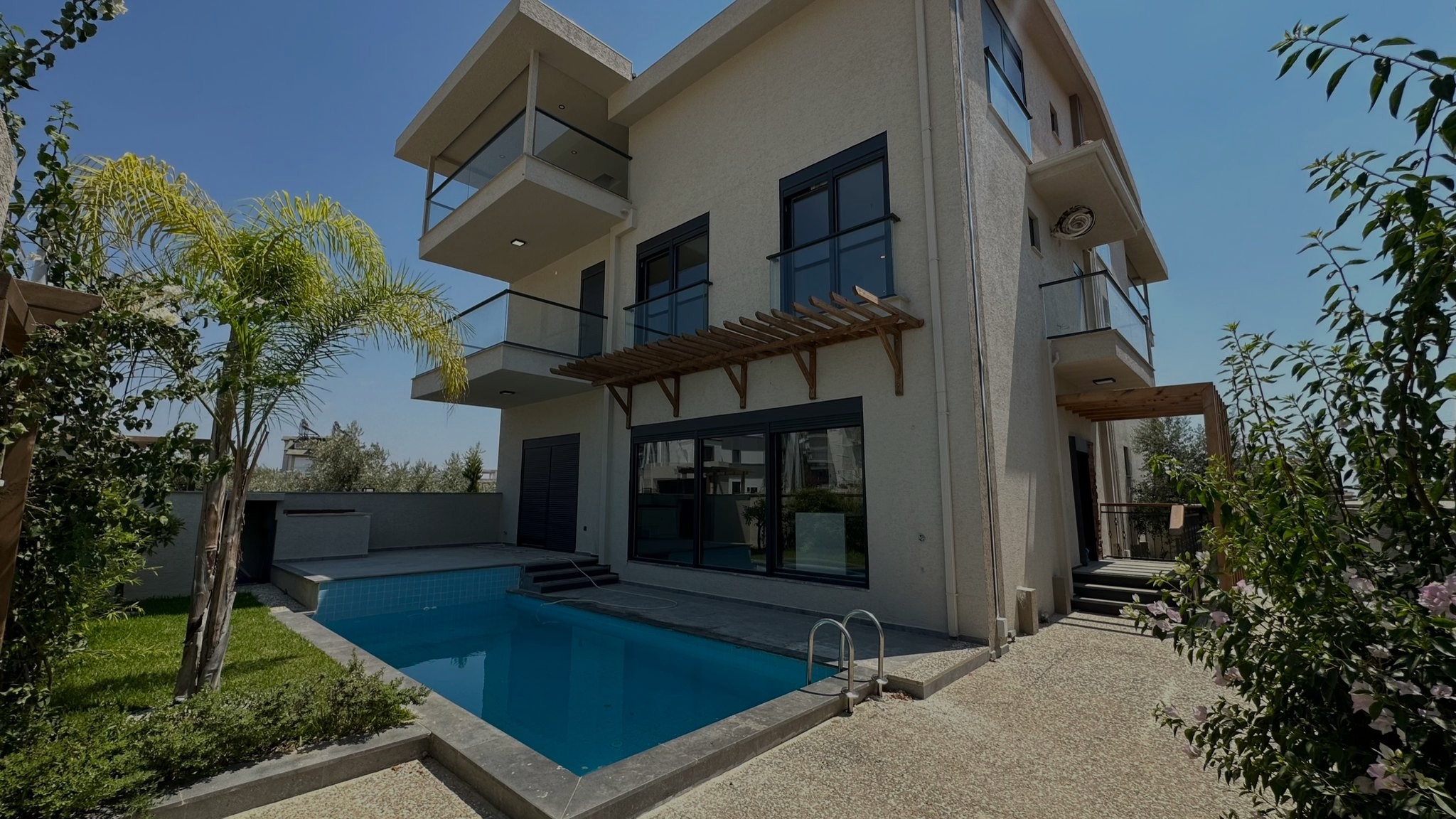 property-thumbnail-0